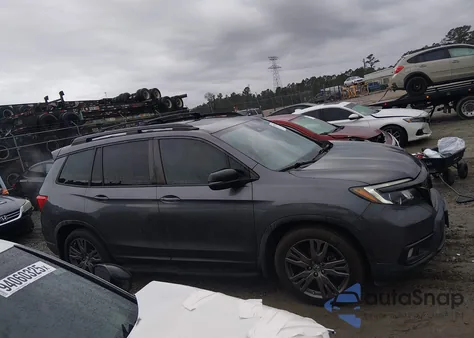 2020 Honda Passport 2Wd Ex-L z USA, uszkodzony, nr VIN 5FNYF7H5XLB000426